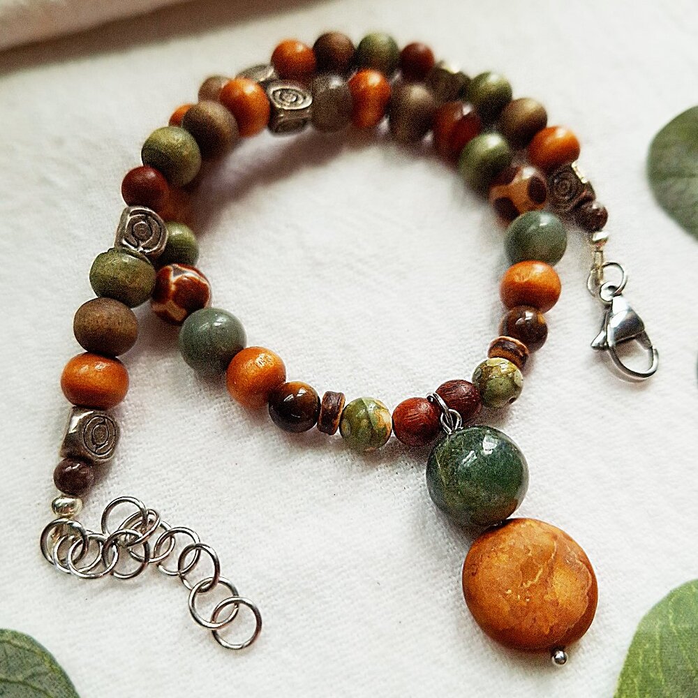 Granola Girl Choker, Rustic Hippie Pendant Choker Necklace, Beaded Goblincore